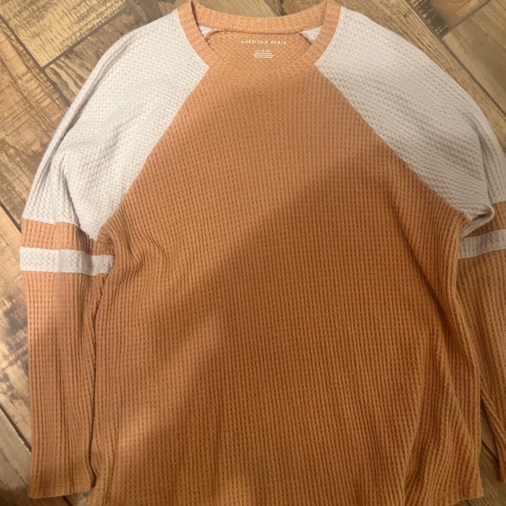 Women’s XL American Eagle top